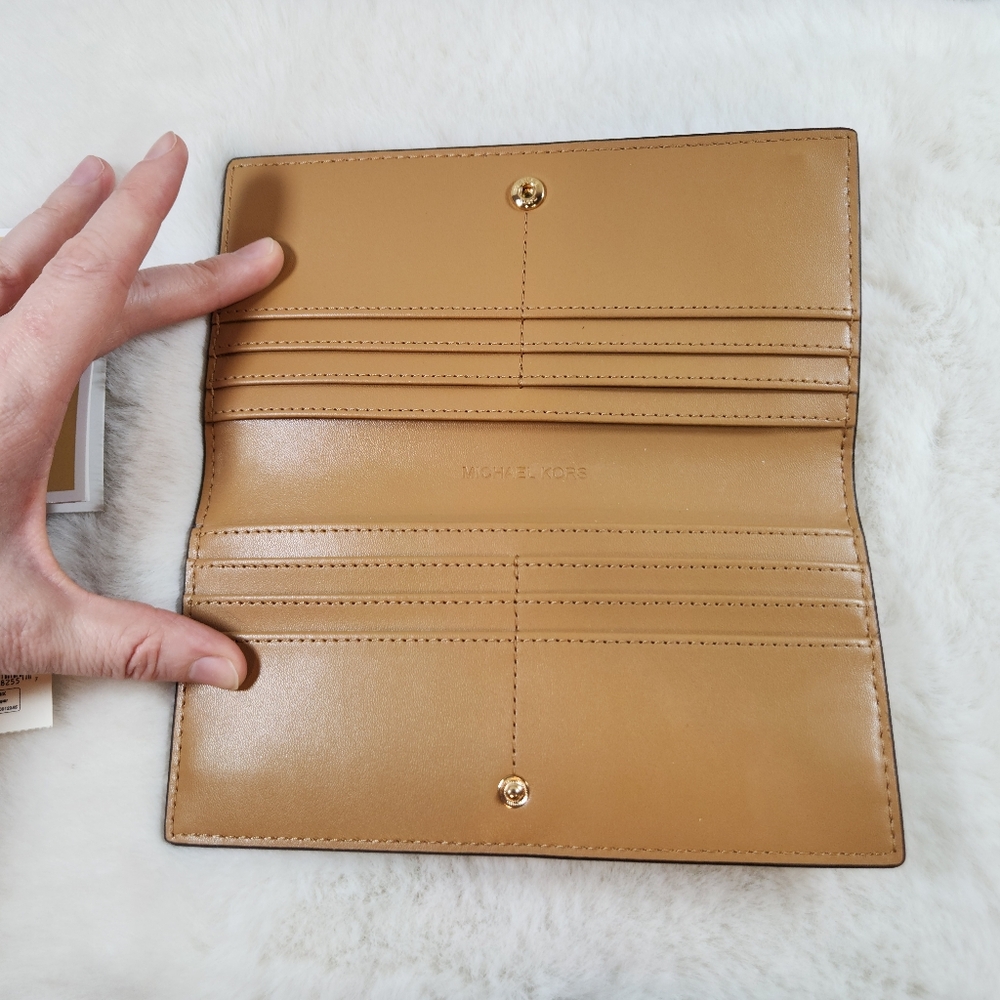 NWT Michael Kors Reed Large Pebbled Leather Snap Wallet | Deer Brown Tan - Picture 7 of 9